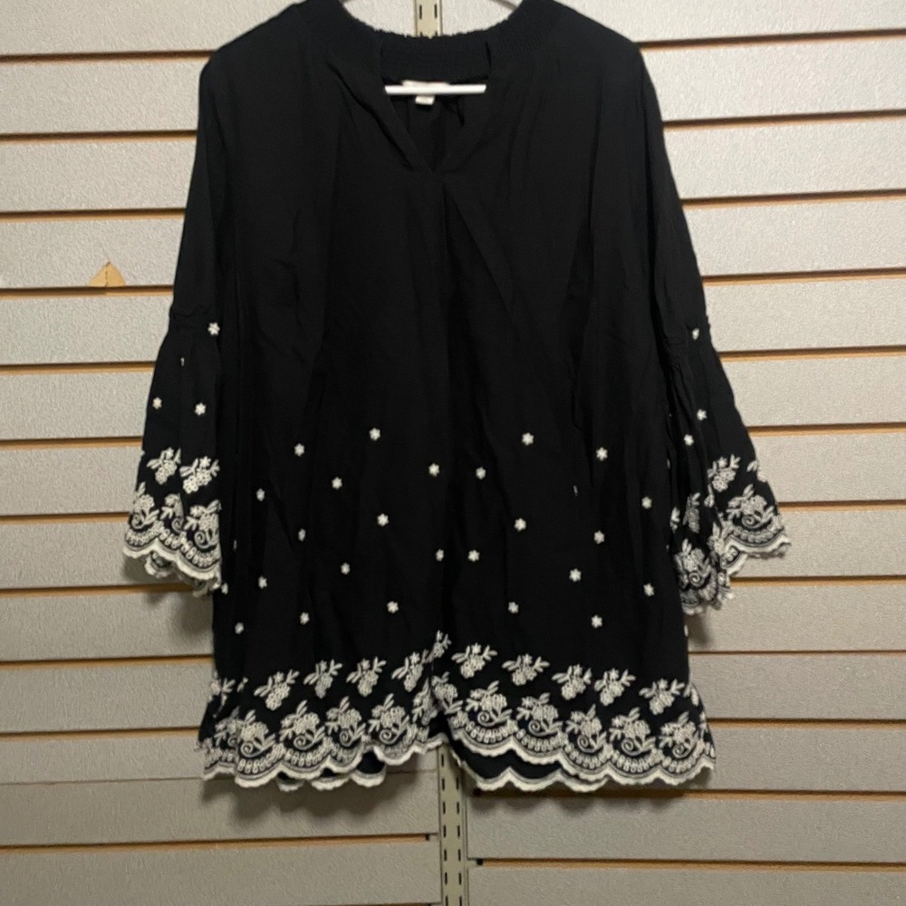 Est. 1946 Womens Black Floral Embroidered Scalloped Hem Bell Sleeve Tunic 18/20W